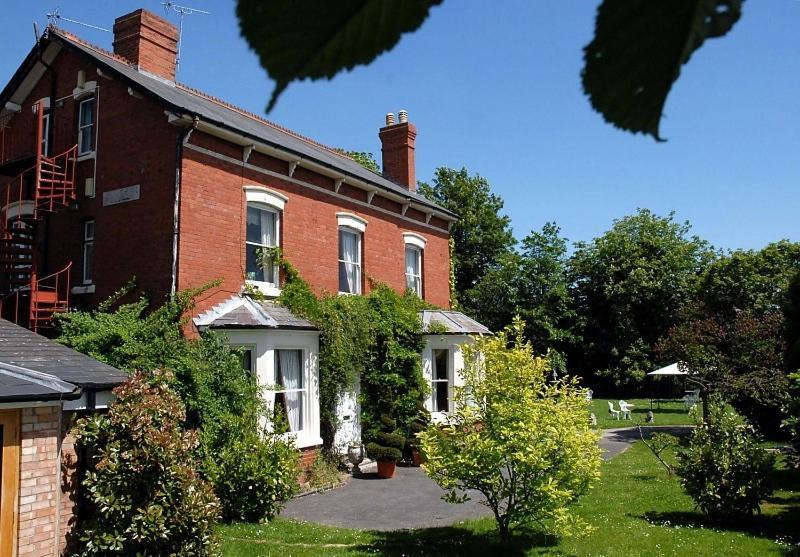 Hopbine House Bed & Breakfast Hereford Exterior foto